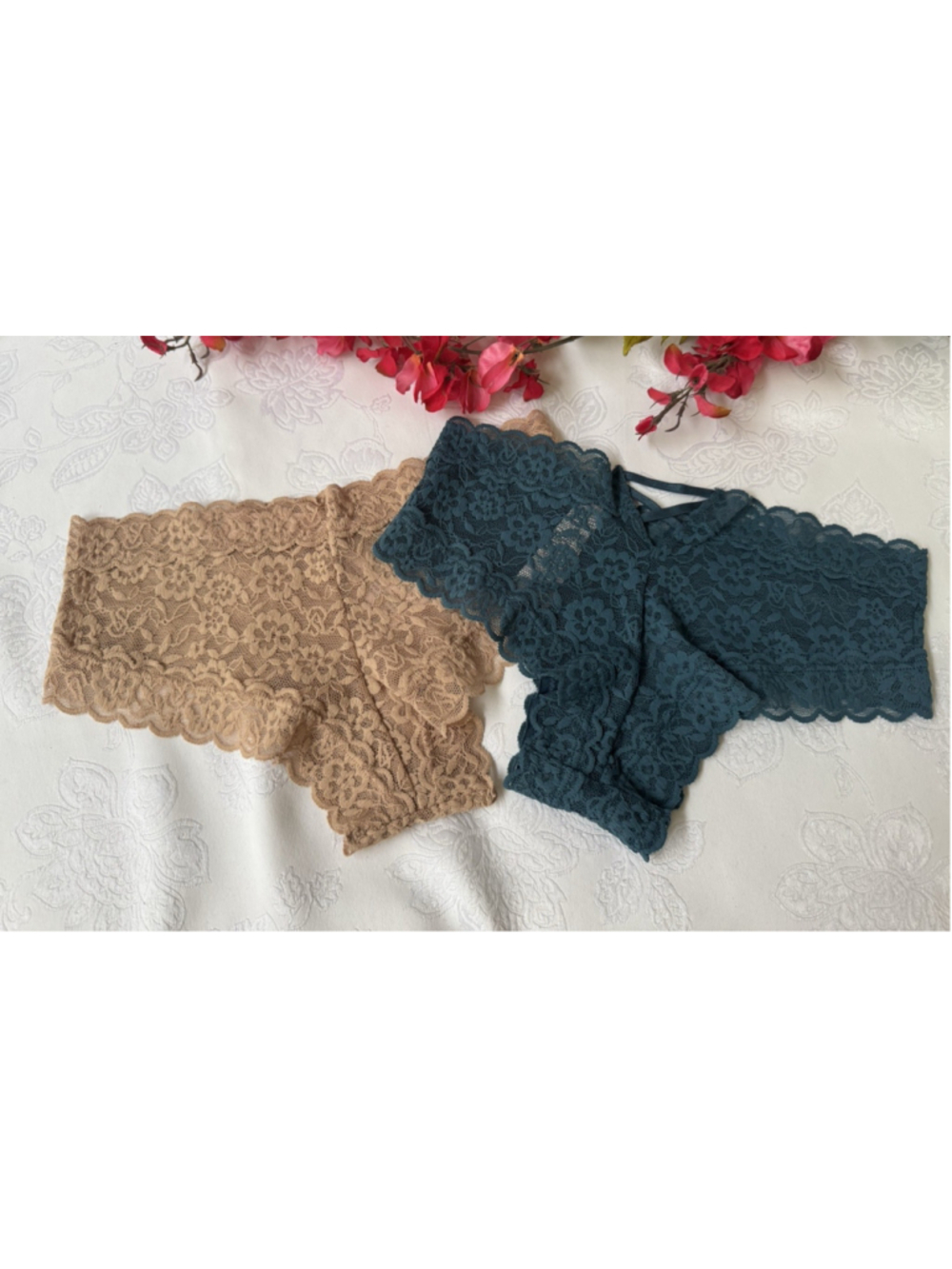 2 PAIRS PAIR LOT VICTORIA'S SECRET PANTIES XS LACE CHEEKY GREEN NUDE NWT NEW